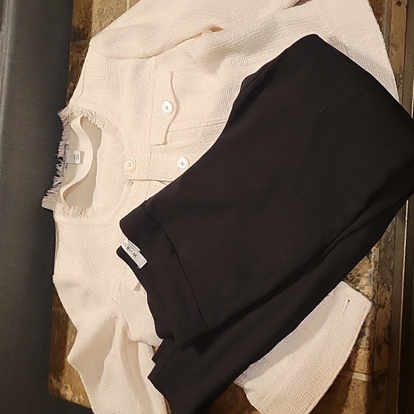 Women's Dress Pants and Jacket - Picture 15 of 15